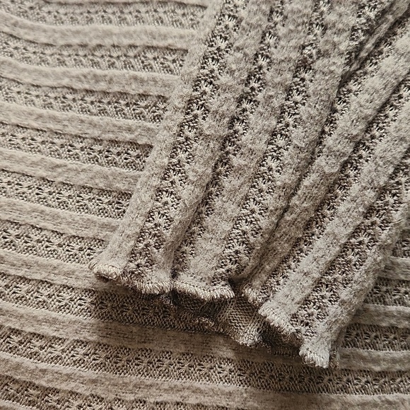 Out From Under Grey Cropped Button Cardigan - Picture 4 of 5